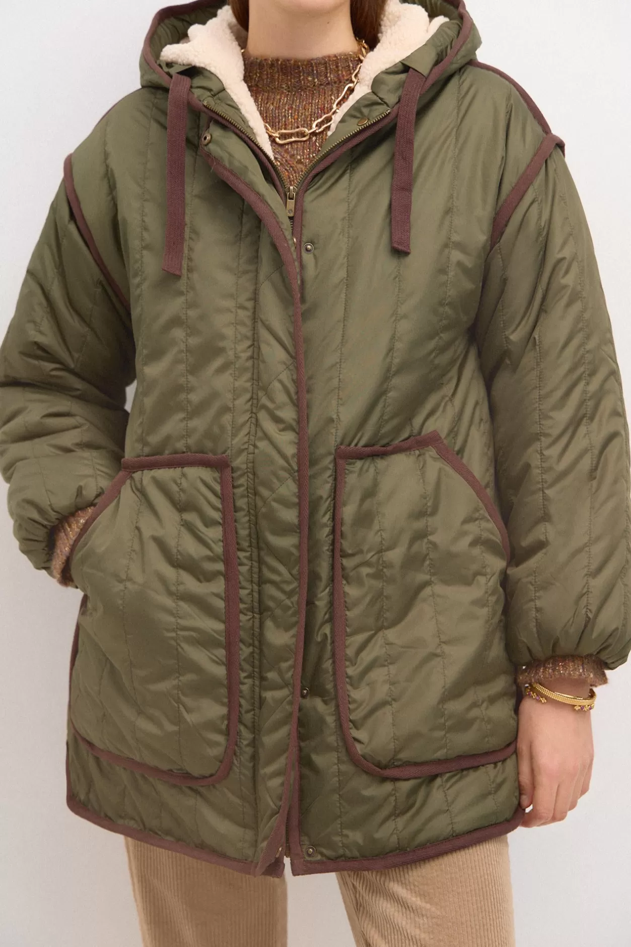 Mujer Hoss Intropia Dalia. Anorak amplio acolchado